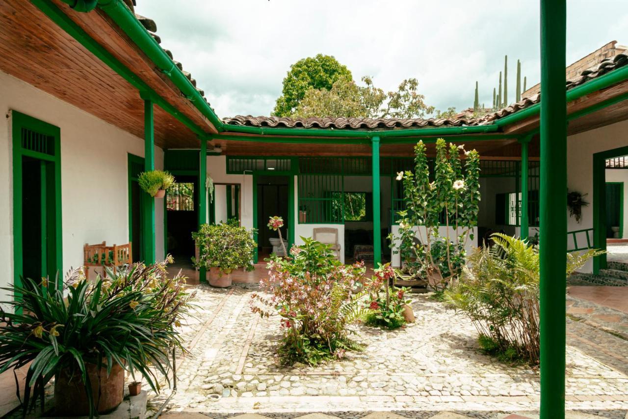 Hotel Luzart à Jardín Extérieur photo